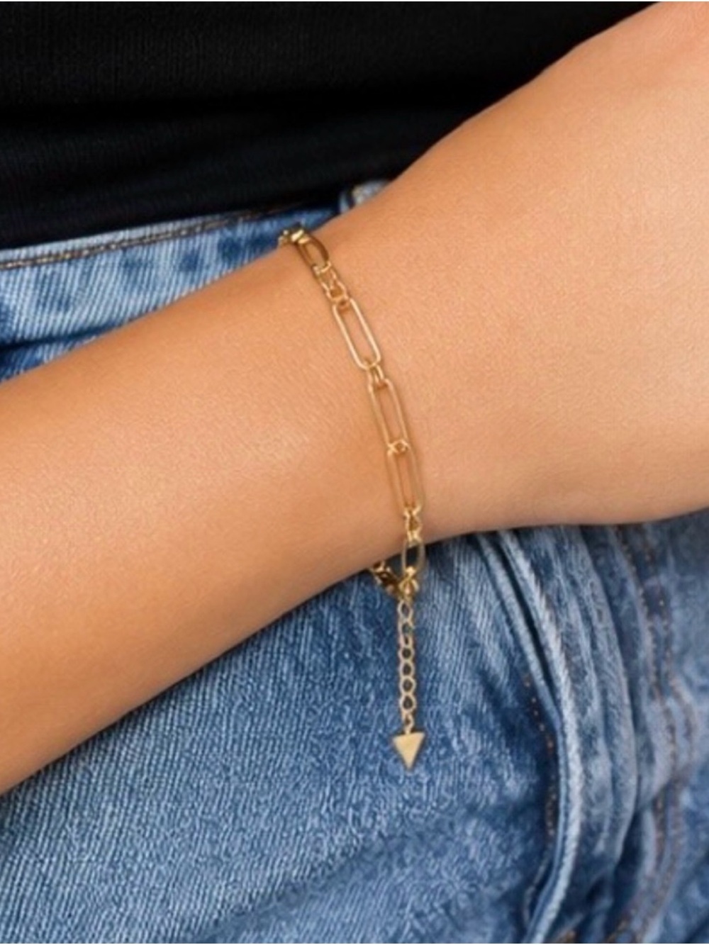 Gold Rectangular Link Bracelet - Picture 4 of 4